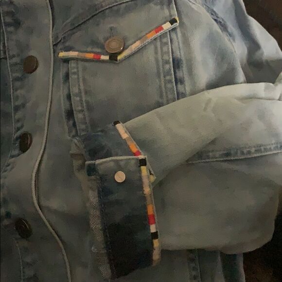 Cupcakes and Cashmere Denim Jacket NWT - Picture 3 of 3